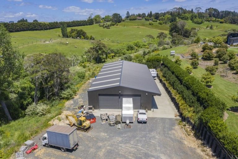 Photo of property in 701 Whitford Road, Whitford, Howick, 2571