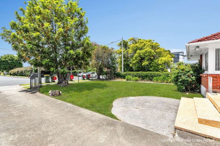 Photo of property in 1/5 Huia Road, Papatoetoe, Auckland, 2025