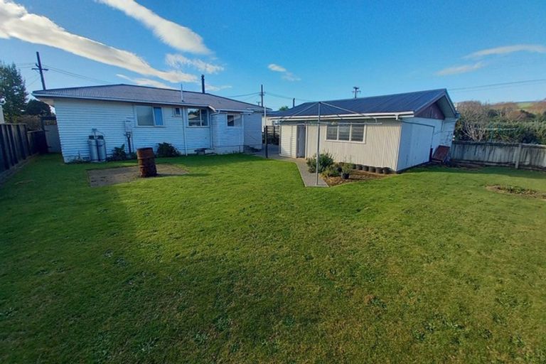 Photo of property in 3 Carlyle Street, Tuatapere, 9620
