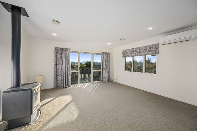 Photo of property in 2 Pipi Street, Two Mile Bay, Taupo, 3330