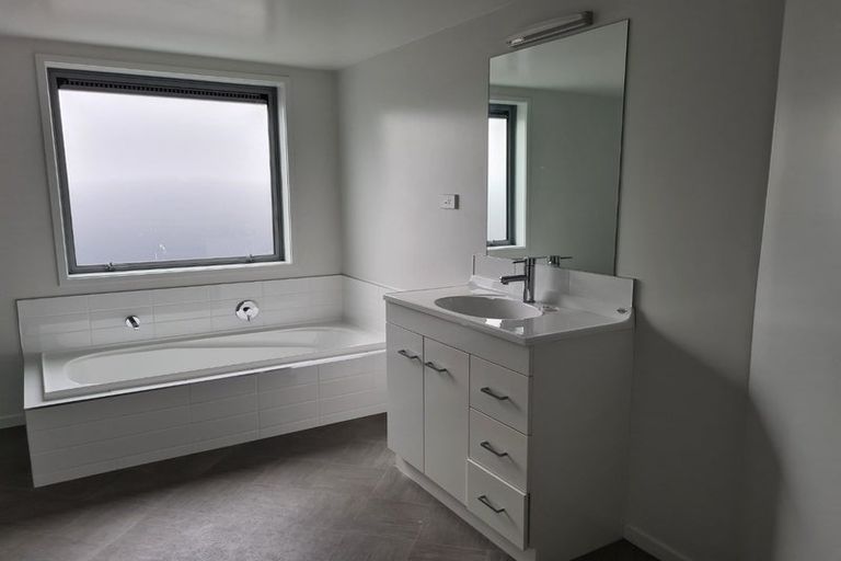 Photo of property in 36a Cradock Street, South New Brighton, Christchurch, 8062