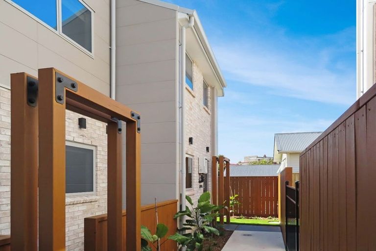 Photo of property in 6/11 Cressy Street, Waterloo, Lower Hutt, 5011