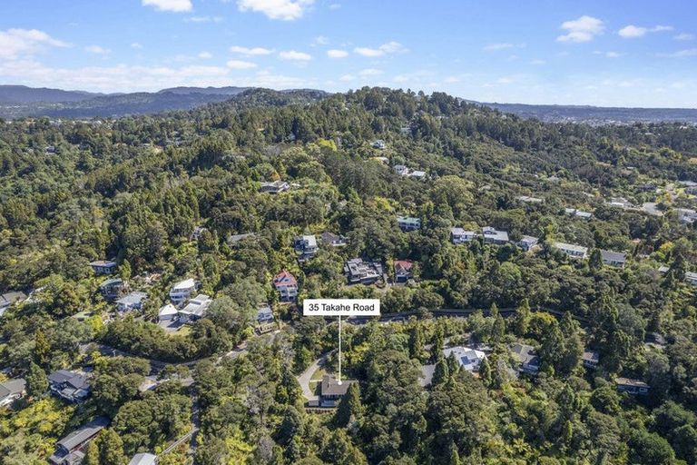 Photo of property in 35 Takahe Road, Titirangi, Auckland, 0604