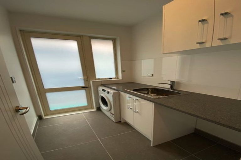 Photo of property in 36a Silver Moon Road, Albany Heights, Auckland, 0632