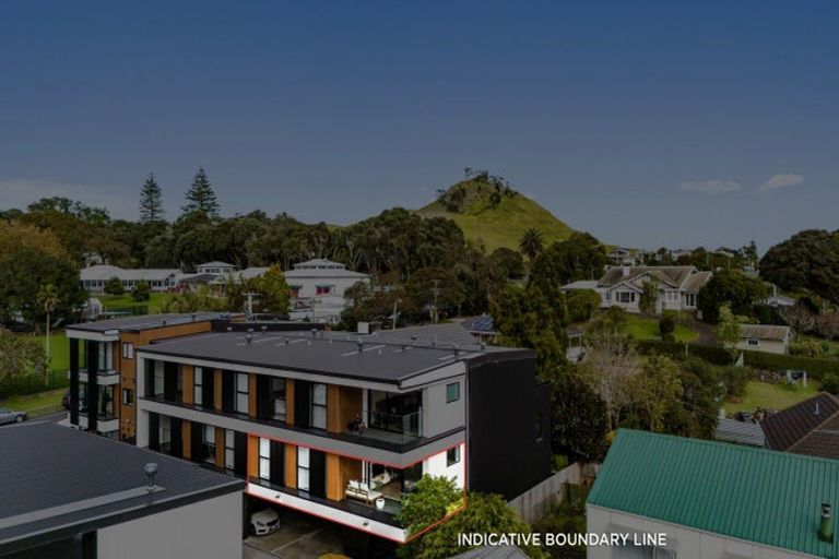 Photo of property in 3/64d Coronation Road, Mangere Bridge, Auckland, 2022