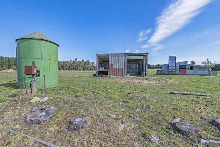 Photo of property in 1887 Bealey Road, Darfield, Christchurch, 7671