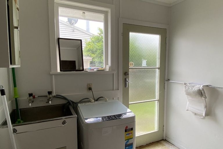 Photo of property in 120 Queens Avenue, Frankton, Hamilton, 3204