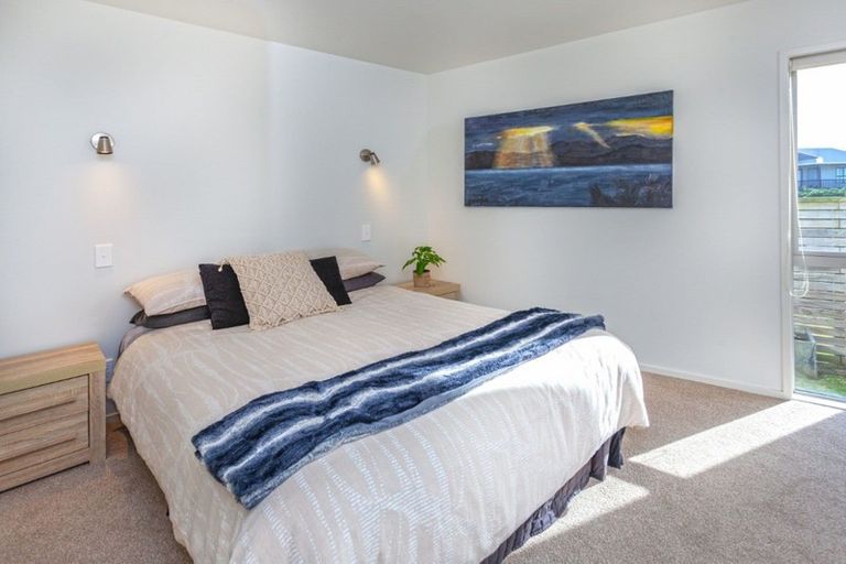 Photo of property in 218a Beverley Terrace, Whangamata, 3620