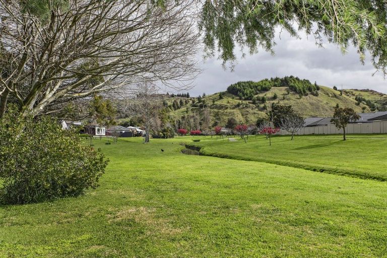Photo of property in 15 Jacaranda Place, Greenmeadows, Napier, 4112