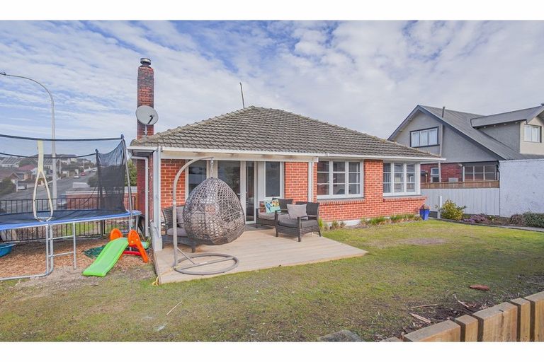 Photo of property in 2 Cameron Street, Seaview, Timaru, 7910