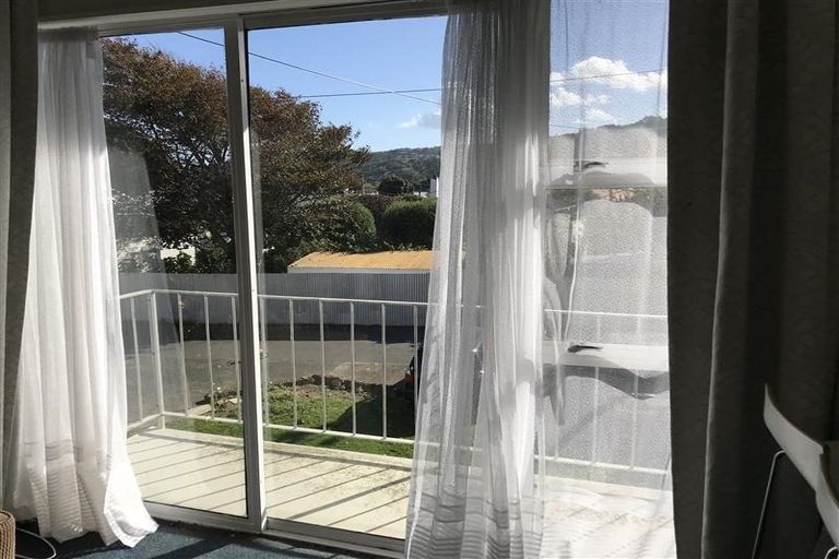 Photo of property in 2/25 Ropata Crescent, Boulcott, Lower Hutt, 5010