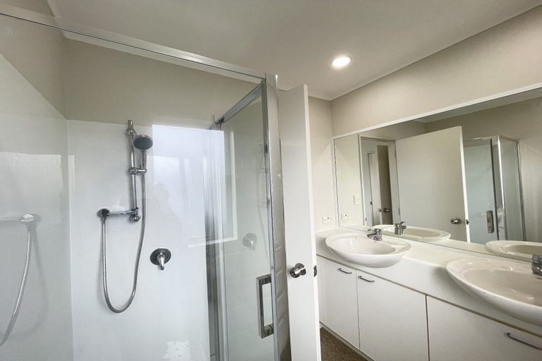 Photo of property in 2/34 Simmental Crescent, Somerville, Auckland, 2014