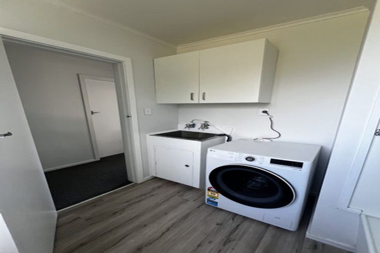 Photo of property in 74 Montreal Grove, Kingston, Wellington, 6021