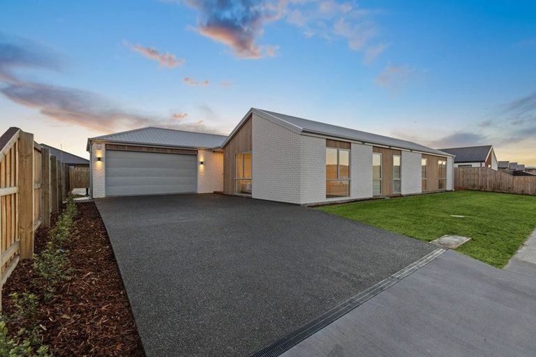 Photo of property in 20 Greig Crescent, Amberley, 7410