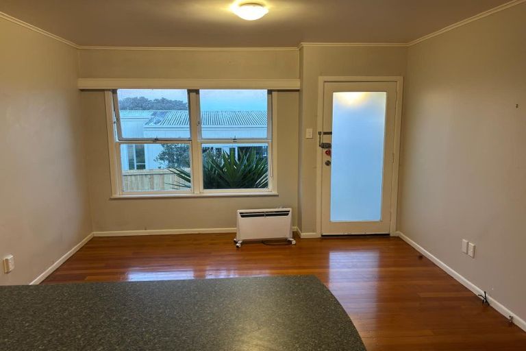 Photo of property in 7/15 Gladstone Road, Northcote, Auckland, 0627