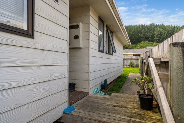 Photo of property in 18 Ruahine Street, Paraparaumu, 5032