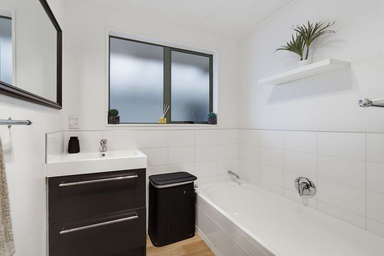 Photo of property in 3b Westland Road, Tuakau, 2121