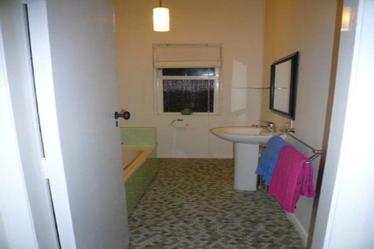 Photo of property in 22a Hautana Square, Woburn, Lower Hutt, 5010