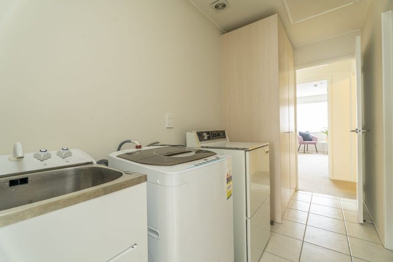 Photo of property in 5/9 Broderick Road, Johnsonville, Wellington, 6037