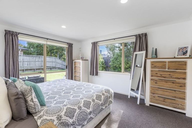 Photo of property in 10 Barwick Place, Stanmore Bay, Whangaparaoa, 0932