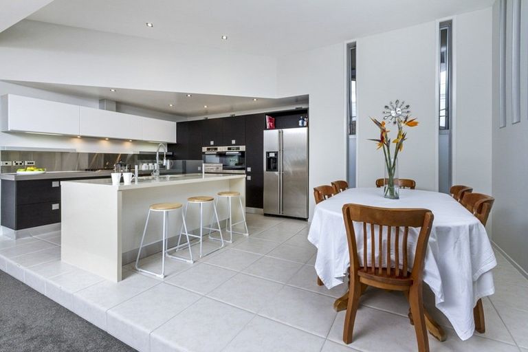 Photo of property in 1007 Beach Road, Torbay, Auckland, 0630