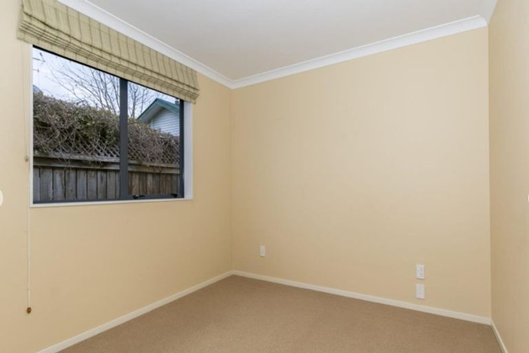 Photo of property in 1042a Heaphy Terrace, Fairfield, Hamilton, 3214