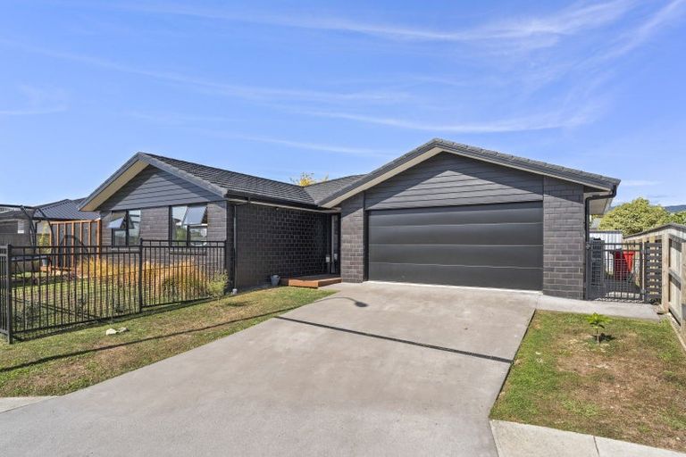 Photo of property in 5 Te Puke Te Ao Way, Otaki, 5512