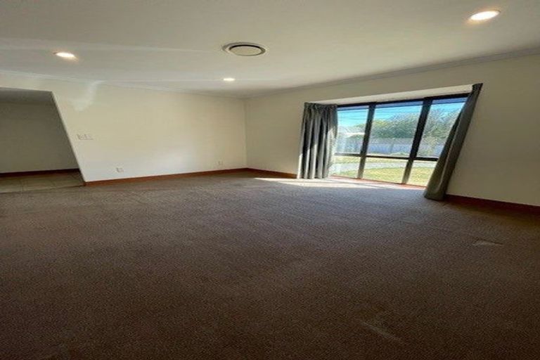 Photo of property in 18 Greenwood Close, Mairehau, Christchurch, 8013