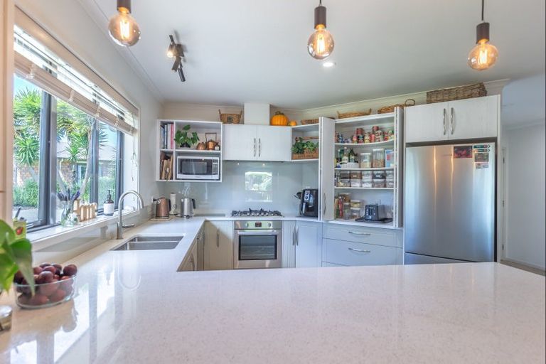 Photo of property in 6 Corbin Court, Ohau, Levin, 5570