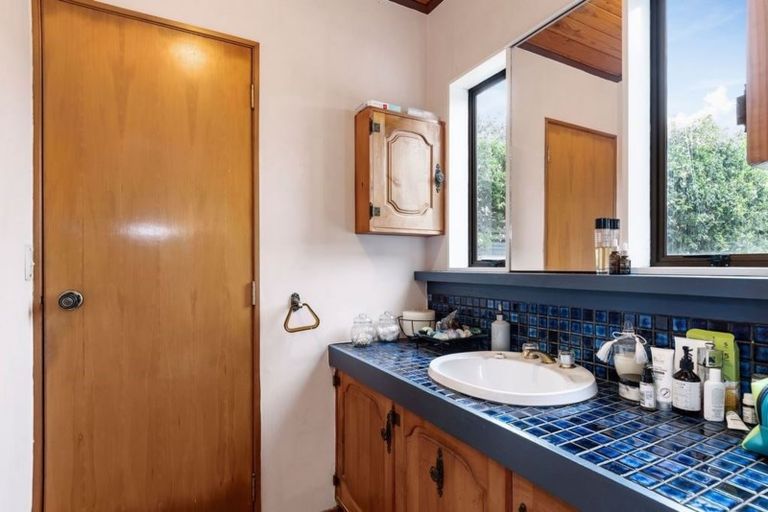 Photo of property in 100 Dickson Road, Papamoa Beach, Papamoa, 3118