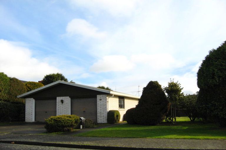 Photo of property in 140 Gladstone Terrace, Gladstone, Invercargill, 9810