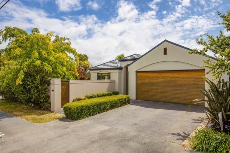 Photo of property in 137 Mcfaddens Road, St Albans, Christchurch, 8052