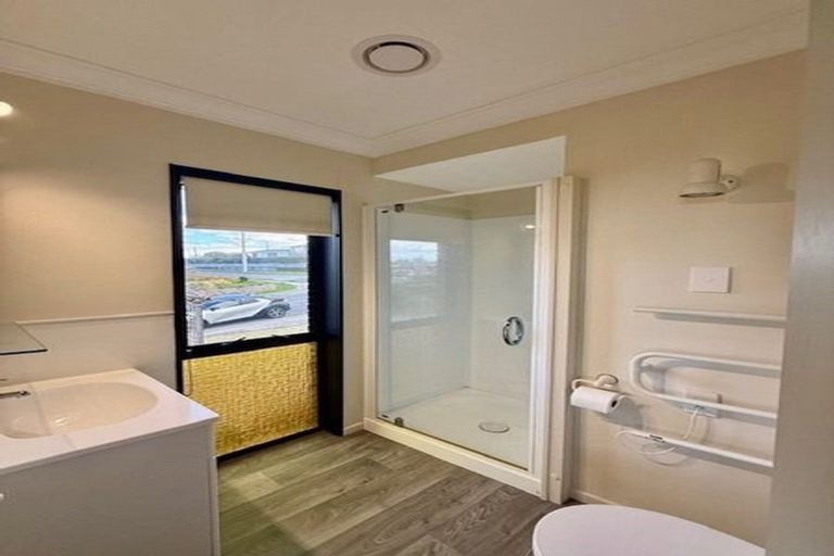 Photo of property in 9b Tirinui Crest Road, Otumoetai, Tauranga, 3110