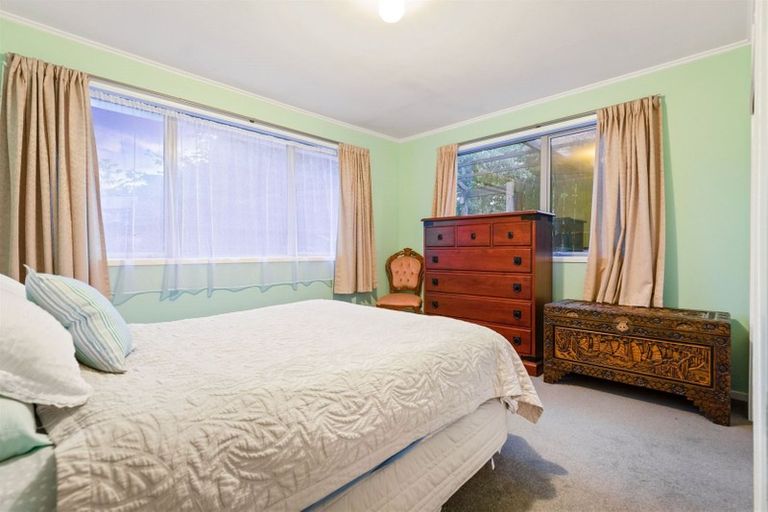 Photo of property in 61 Sunline Avenue, Massey, Auckland, 0614