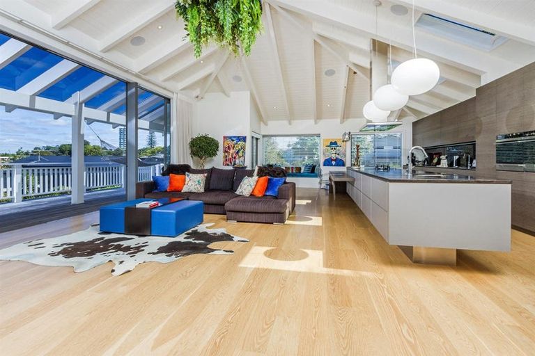 Photo of property in 11 Eric Price Avenue, Takapuna, Auckland, 0620
