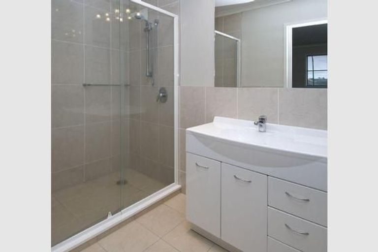 Photo of property in 4 Reefton Place, Flat Bush, Auckland, 2019