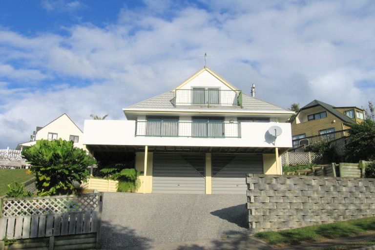 Photo of property in 108 Onemana Drive, Onemana, Whangamata, 3691