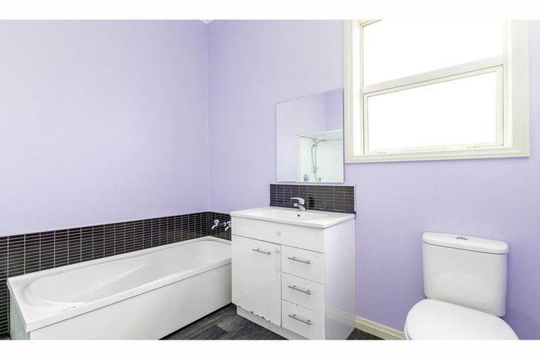 Photo of property in 14 Raymond Street, West End, Timaru, 7910