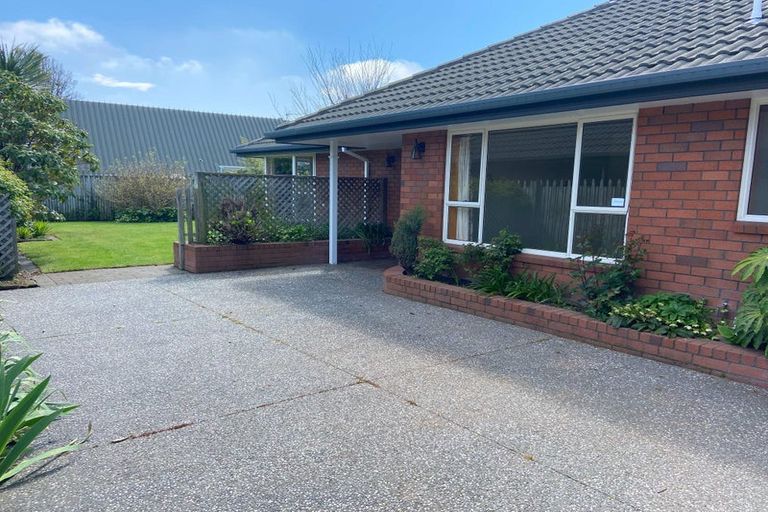 Photo of property in 2/42f Merrin Street, Avonhead, Christchurch, 8042