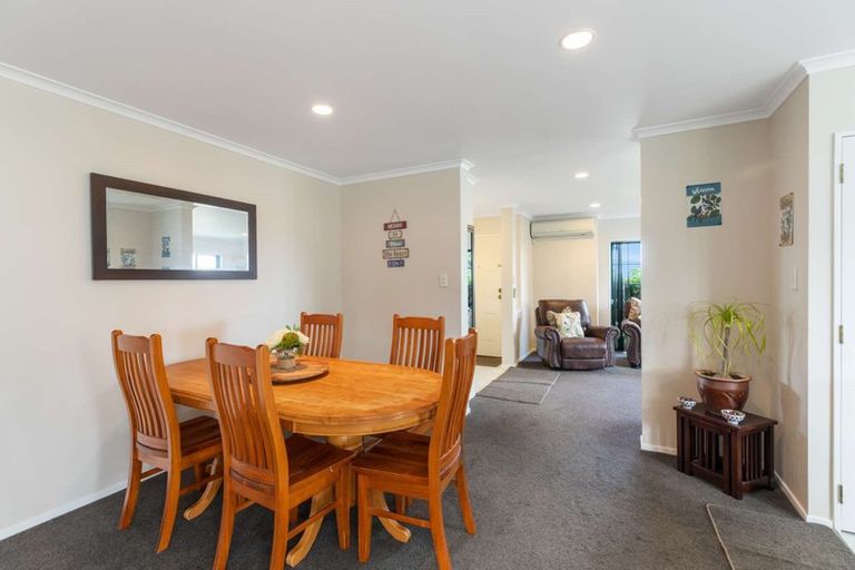 Photo of property in 273 Mahia Road, Weymouth, Auckland, 2103