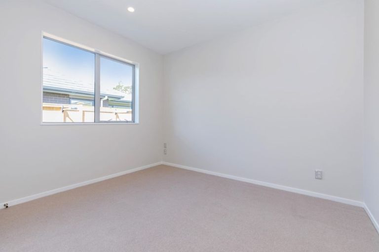 Photo of property in 14 Ropere Street, Kumeu, 0810