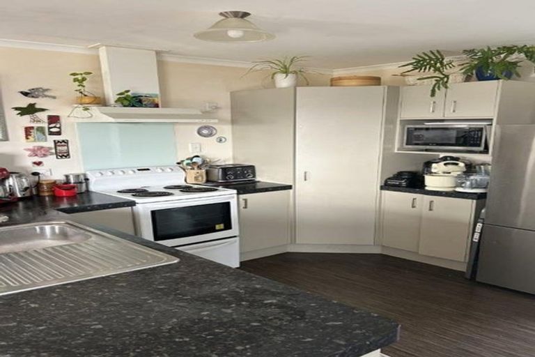 Photo of property in 4 Kekerenga Street, Strathmore Park, Wellington, 6022