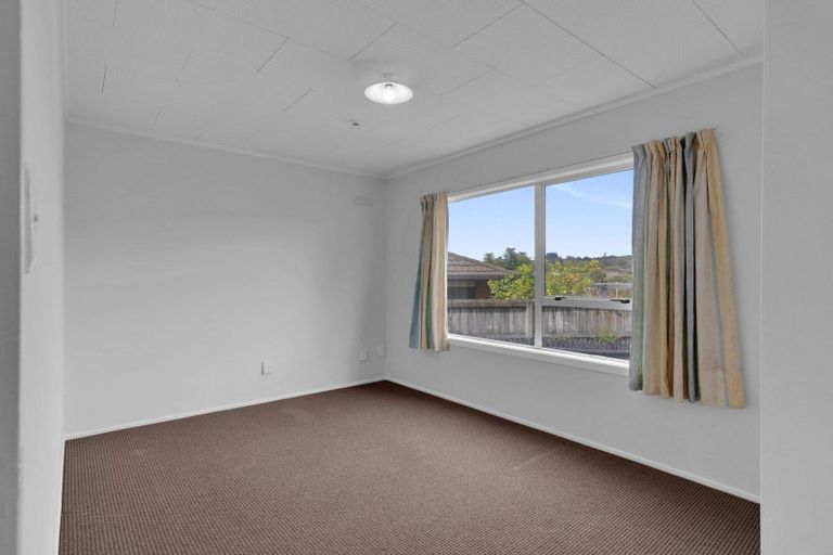 Photo of property in 1 Augustus Earle Place, Pukehangi, Rotorua, 3015