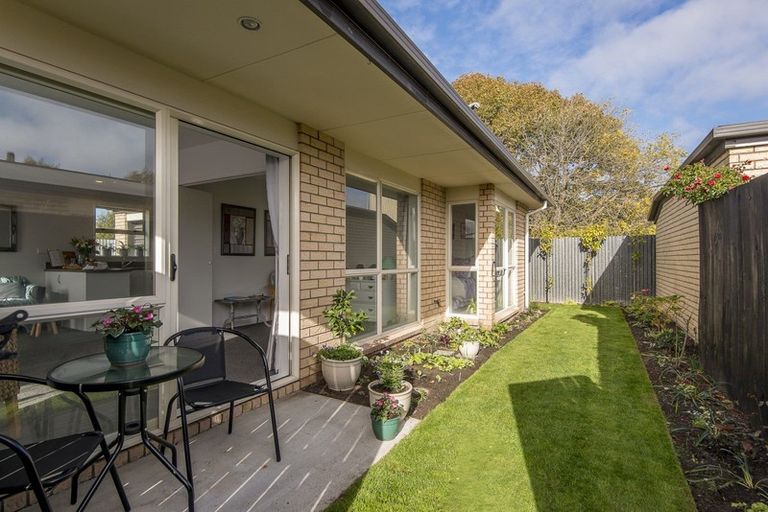 Photo of property in 12/13 Sylvan Street, Hillmorton, Christchurch, 8024