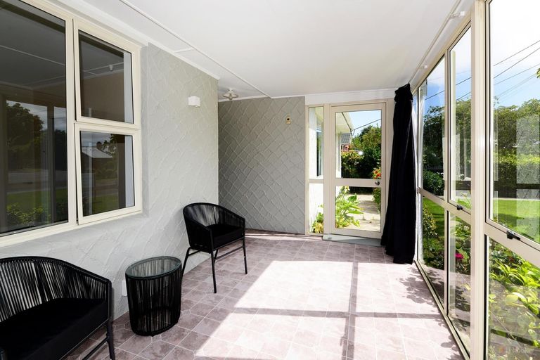 Photo of property in 43 Harris Street, Waimate, 7924