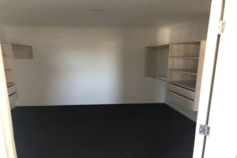 Photo of property in 15 Skipjack Pass, Silverdale, 0932