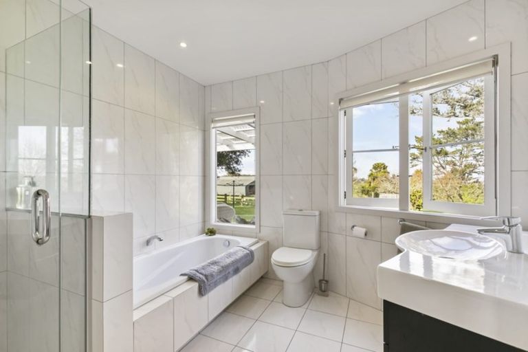 Photo of property in 196 Glenmore Road, Coatesville, Albany, 0793