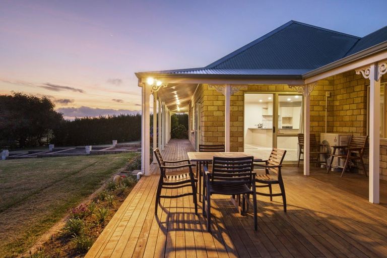 Photo of property in 49 Wharf Road, Clarks Beach, Pukekohe, 2679