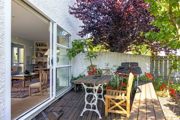 Photo of property in 4 Penlington Place, Havelock North, 4130