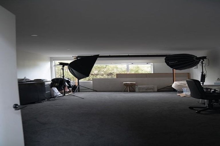 Photo of property in 1/2 Ocean View Road, Milford, Auckland, 0620